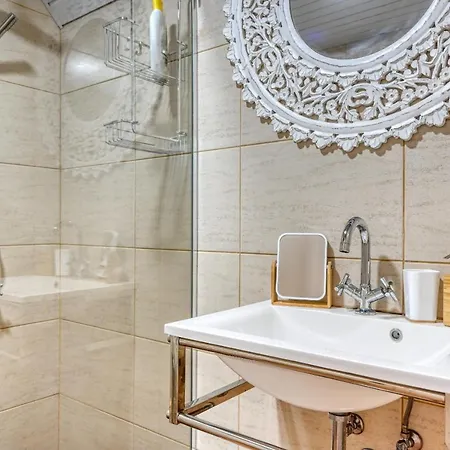 Da Nogueira, A In Madeira פונטה דו סול