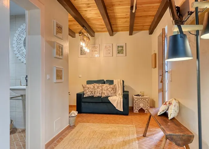 Chalet Da Nogueira, A In Madeira